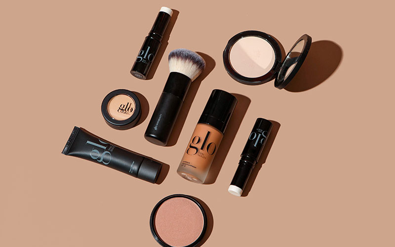 How to apply flawless foundation